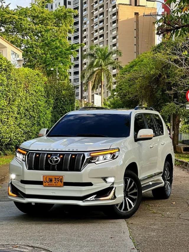 2019 Toyota Land Cruiser Prado, photo 1 of 1